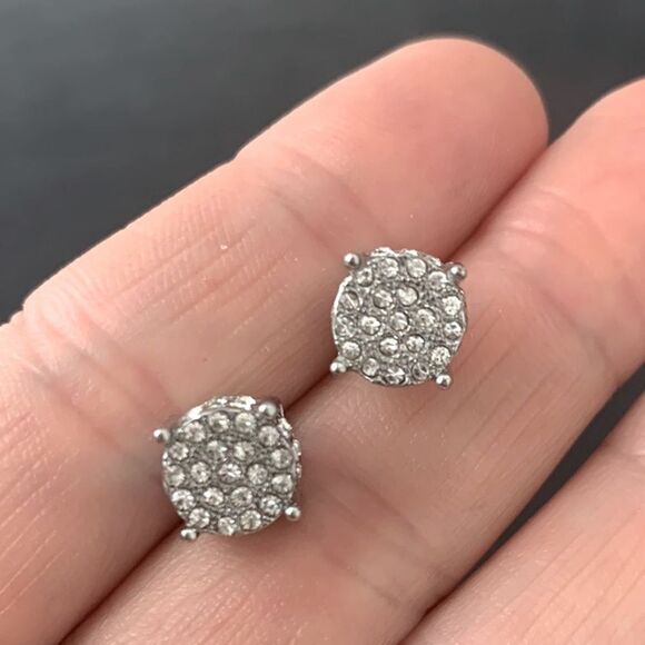 Men’s White Gold 14k Plate Iced Out Round Hip Hop Crystal CZ Earrings Silver NEW - Picture 1 of 10